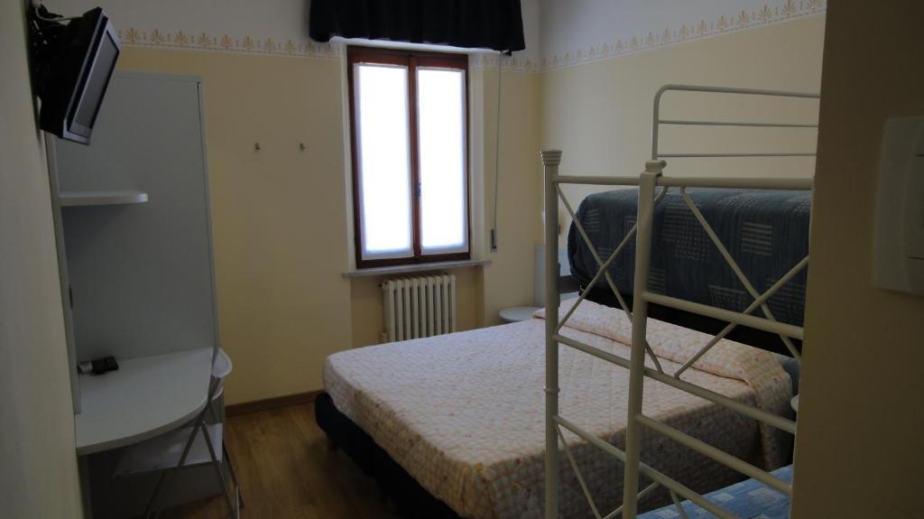 Hotel Centrale Сан Бенедето дел Тронто Стая снимка